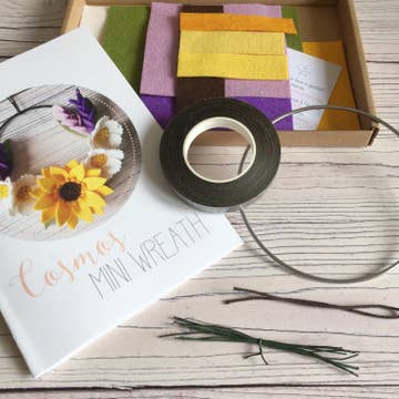 Cosmos Mini Wreath craft kit