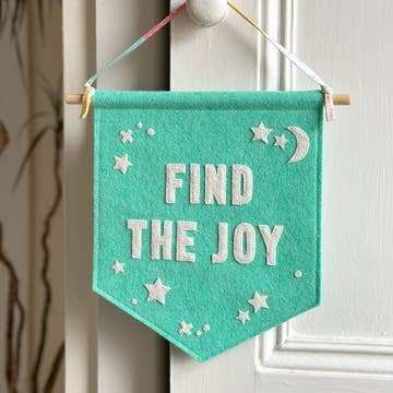 Find The Joy Positivity Banner Craft Kit