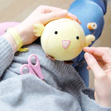 Make Your Own Chick Felt Craft Kit