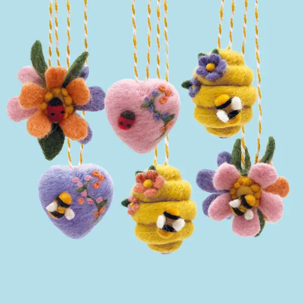 Needle felting kit - Springtime