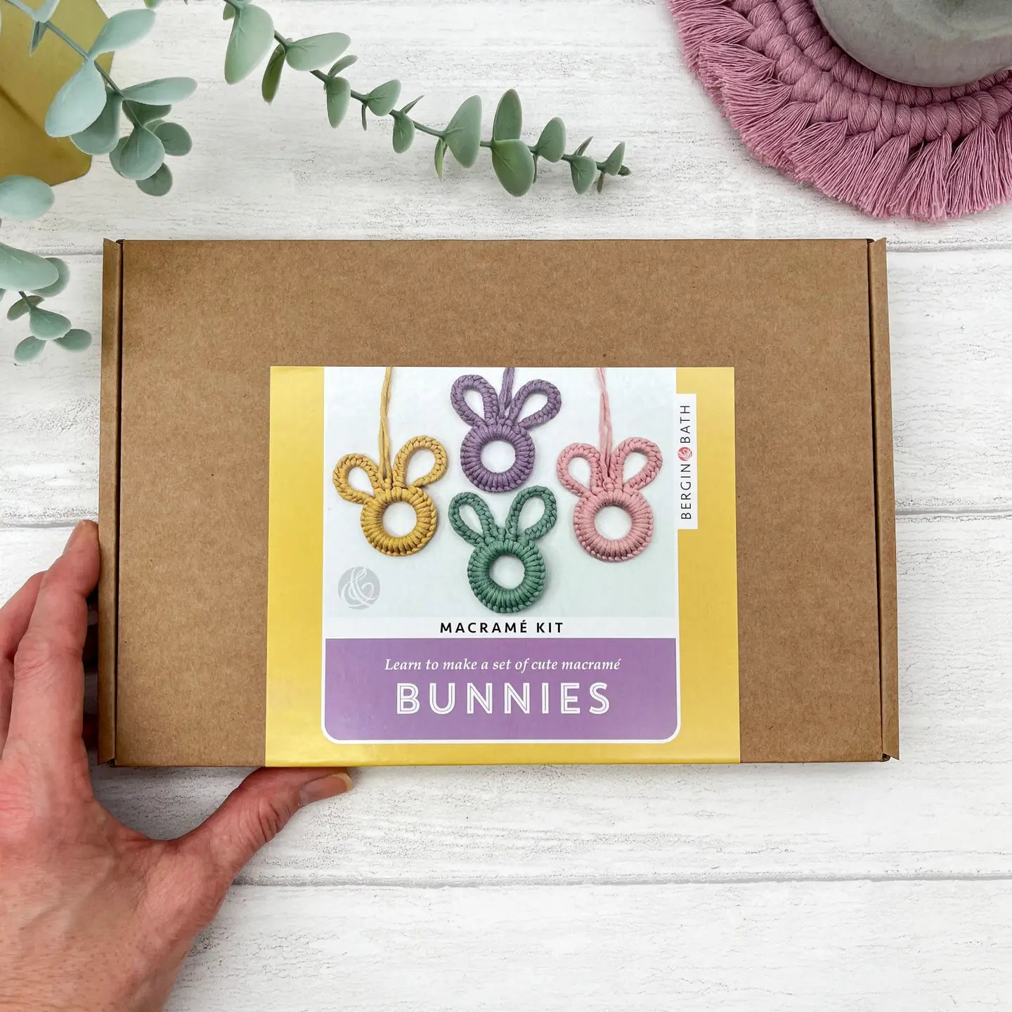 Macrame kit - Easter bunnies