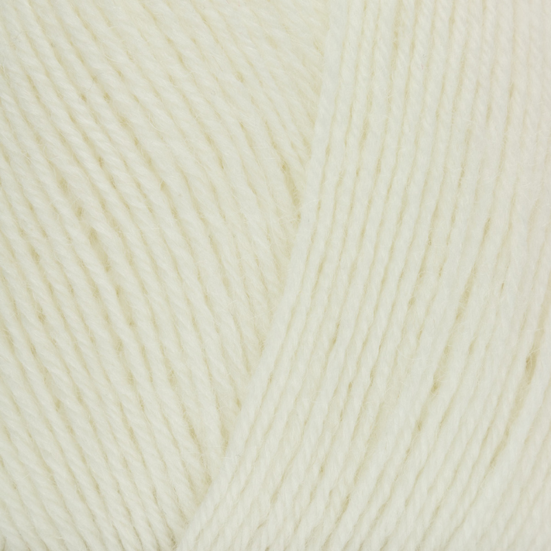 Close-up of cream-colored yarn